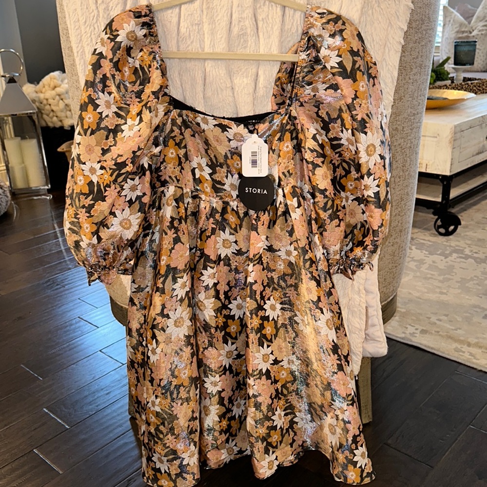 STORIA Floral Babydoll dress Size Small NWT